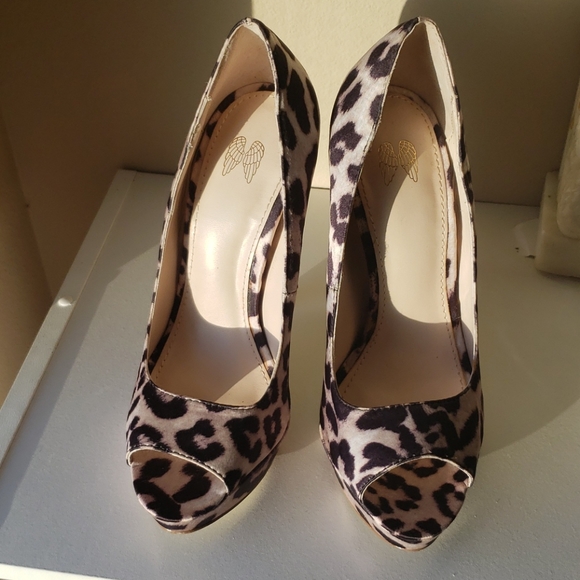 Victoria Secret Angel open toe platform - Picture 4 of 5